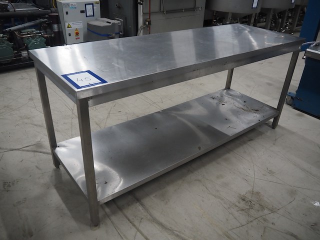 Nn table - afbeelding 1 van  4