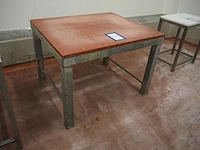 Nn table - afbeelding 1 van  4