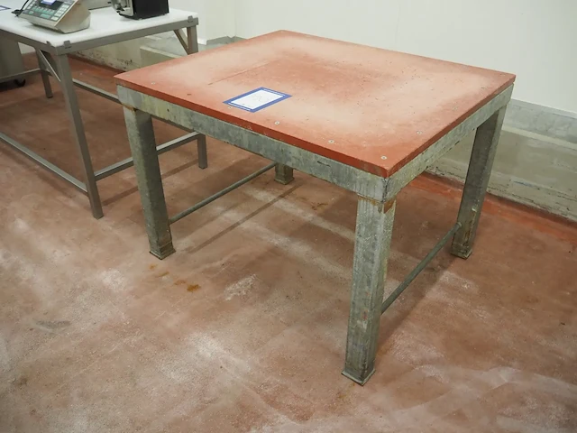 Nn table - afbeelding 2 van  4
