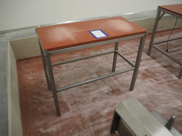 Nn table - afbeelding 2 van  4