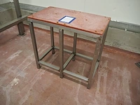 Nn table - afbeelding 1 van  3
