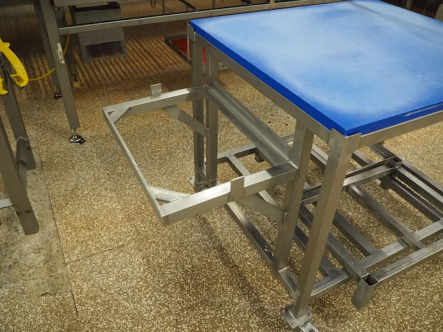 Nn table - afbeelding 5 van  7