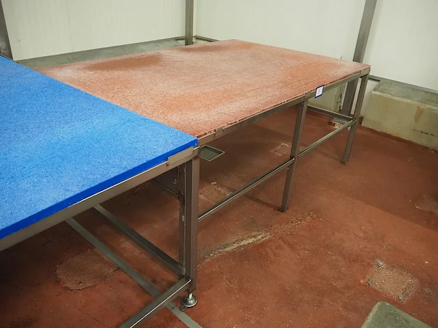 Nn table - afbeelding 2 van  4