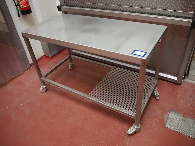Nn table - afbeelding 1 van  4