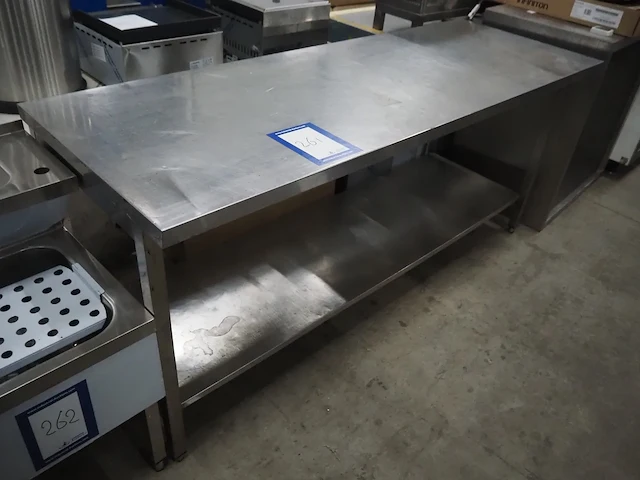 Nn table - afbeelding 1 van  4