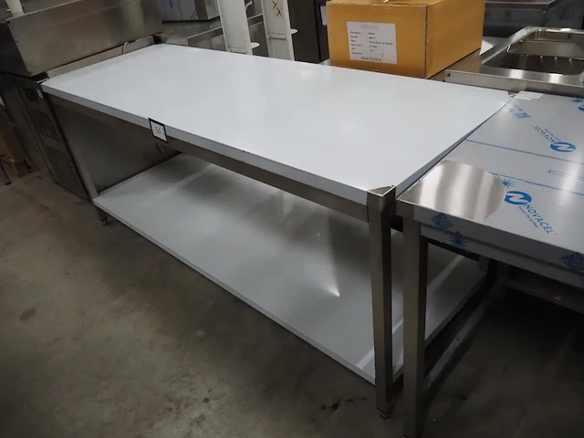 Nn table - afbeelding 1 van  4