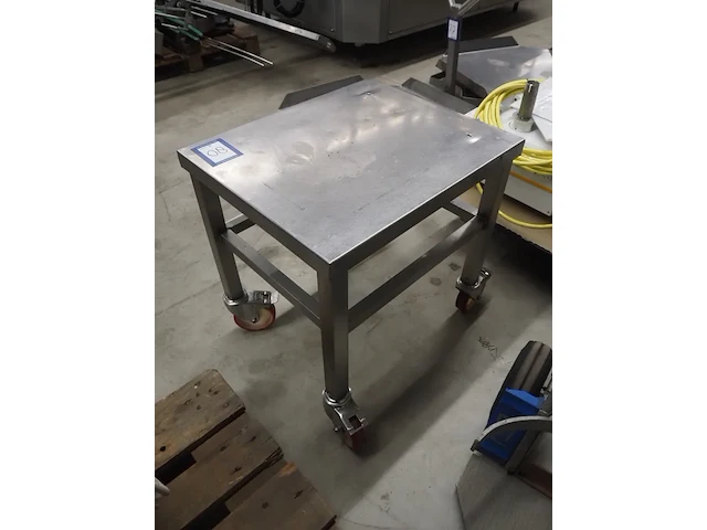 Nn table - afbeelding 4 van  5