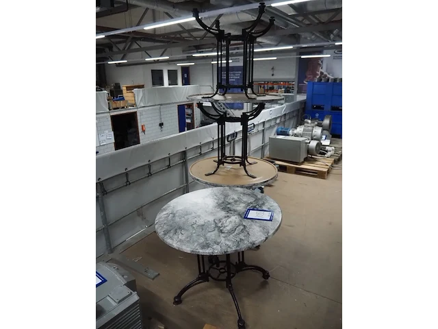 Nn tables - afbeelding 1 van  7