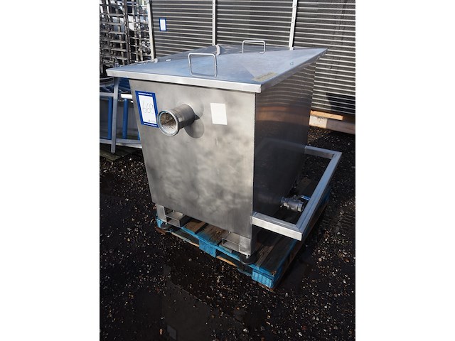 Nn tank - afbeelding 1 van  10