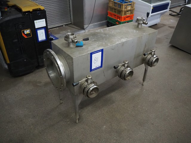 Nn tank - afbeelding 1 van  8