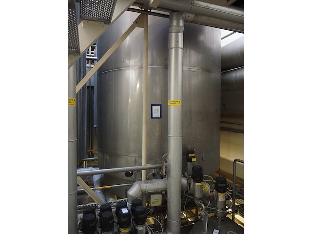 Nn tank - afbeelding 1 van  9