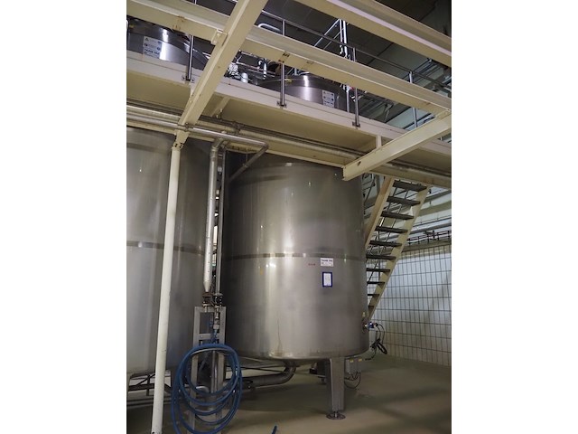 Nn tank - afbeelding 1 van  10