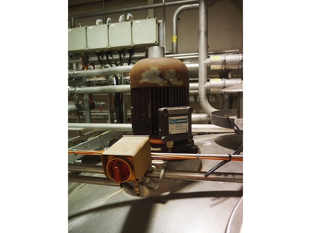 Nn tank - afbeelding 8 van  10