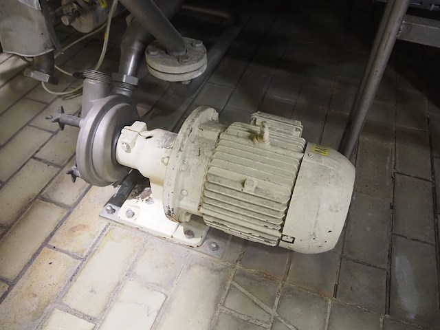 Nn tank - afbeelding 11 van  21