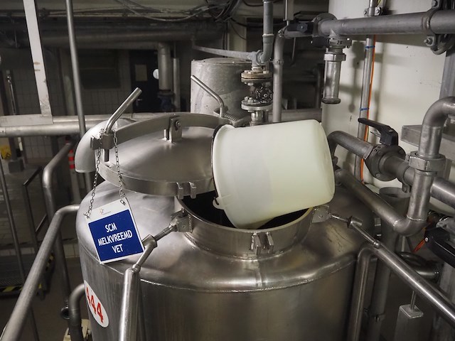 Nn tank - afbeelding 3 van  7