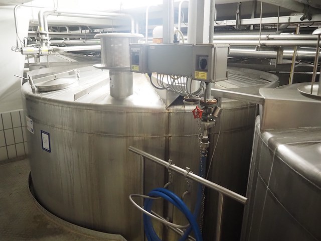 Nn tank - afbeelding 1 van  9