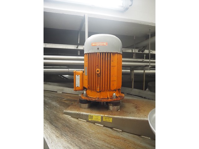 Nn tank - afbeelding 5 van  9