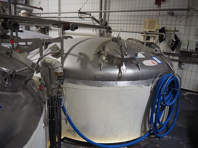 Nn tank - afbeelding 1 van  6