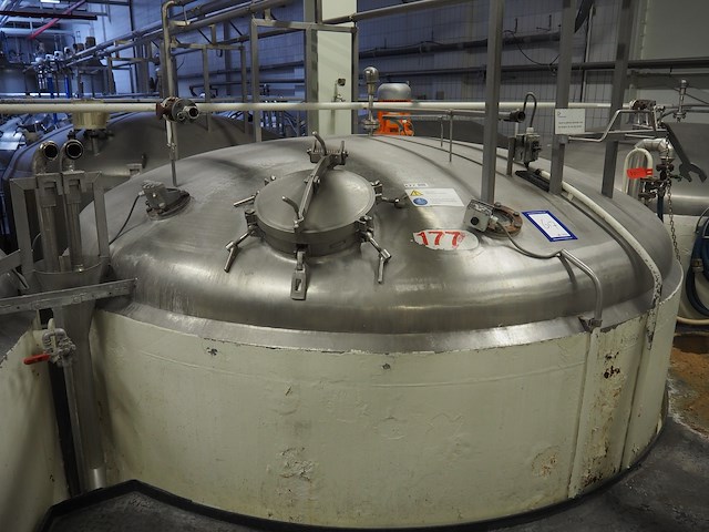 Nn tank - afbeelding 1 van  6