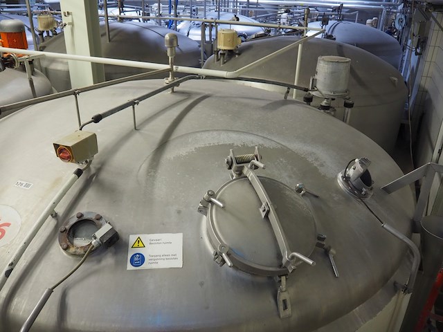 Nn tank - afbeelding 3 van  6