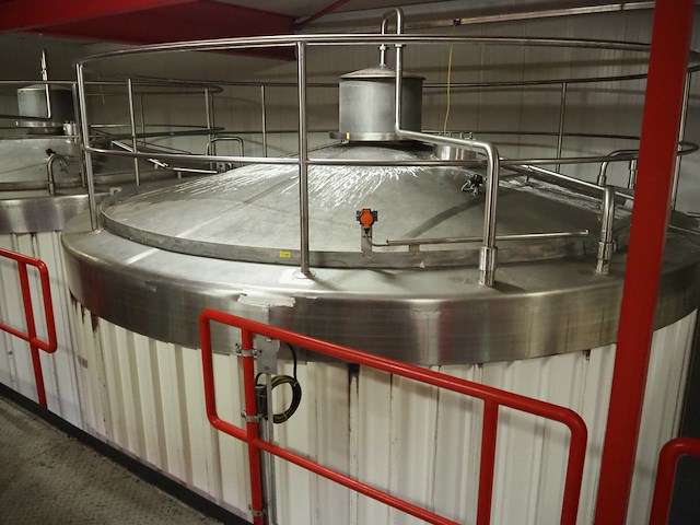 Nn tank - afbeelding 1 van  9