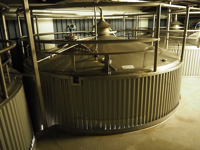 Nn tank - afbeelding 8 van  10