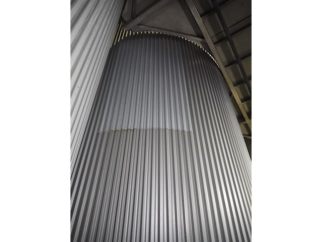 Nn tank - afbeelding 3 van  8