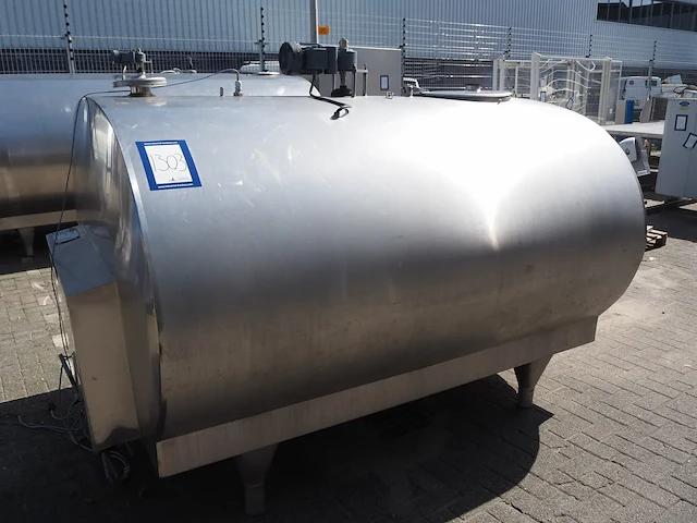 Nn tank - afbeelding 1 van  8