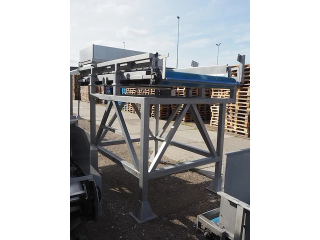 Nn transport belt with dividers - afbeelding 4 van  10