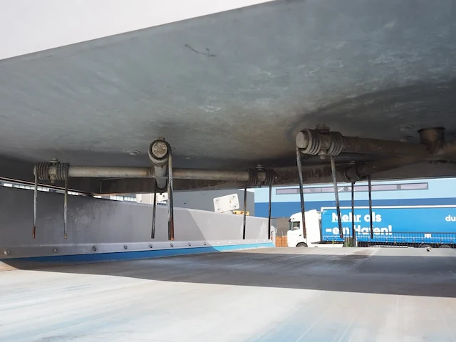 Nn transport belt with dividers - afbeelding 8 van  10