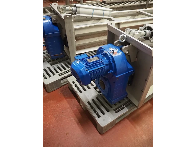 Nn transport screw - afbeelding 2 van  11