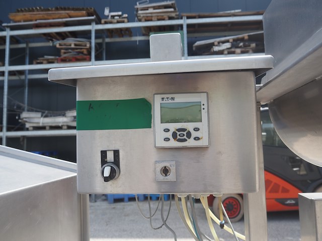 Nn tray filling and closing machine - afbeelding 4 van  16
