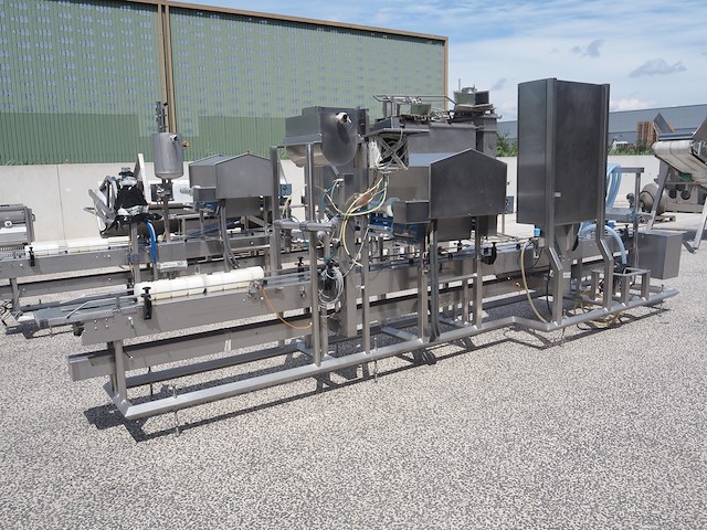Nn tray filling and closing machine - afbeelding 11 van  16
