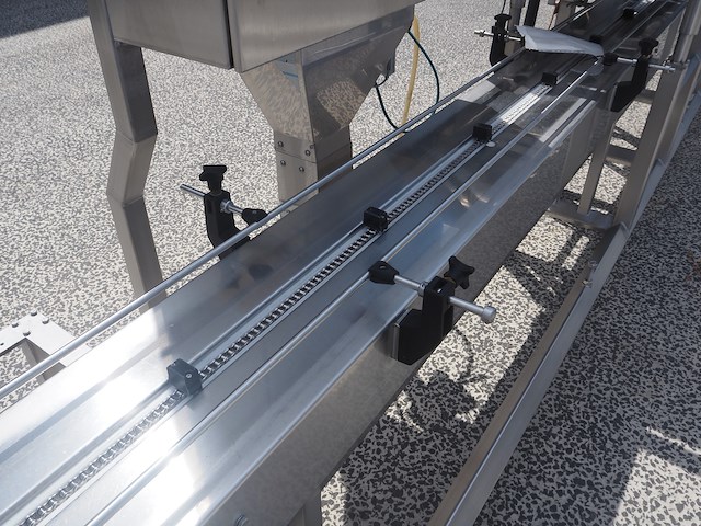Nn tray filling and closing machine - afbeelding 13 van  16