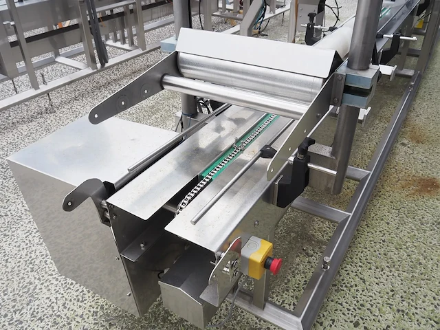 Nn tray filling and closing machine - afbeelding 2 van  12