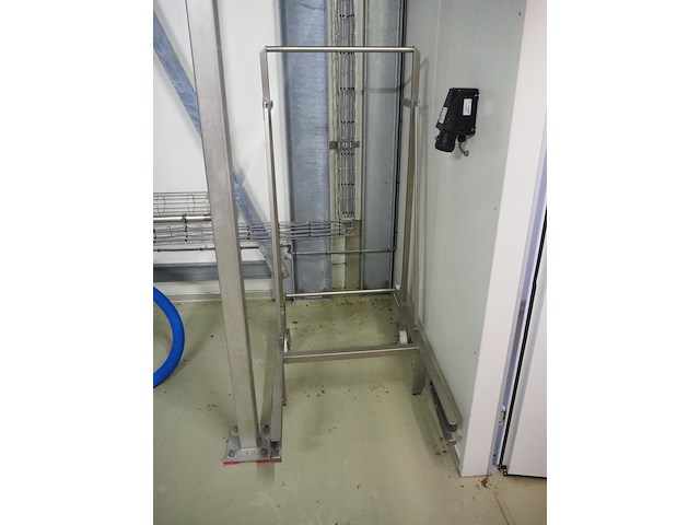 Nn trolley for 200 liter meat bins - afbeelding 2 van  3