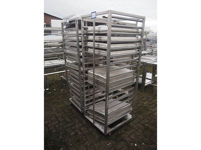 Nn trolleys with bins - afbeelding 1 van  4