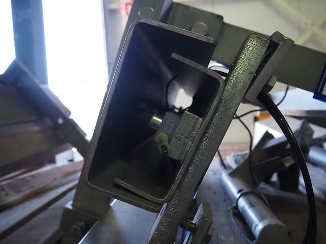 Nn tube rail weighing scale - afbeelding 4 van  4