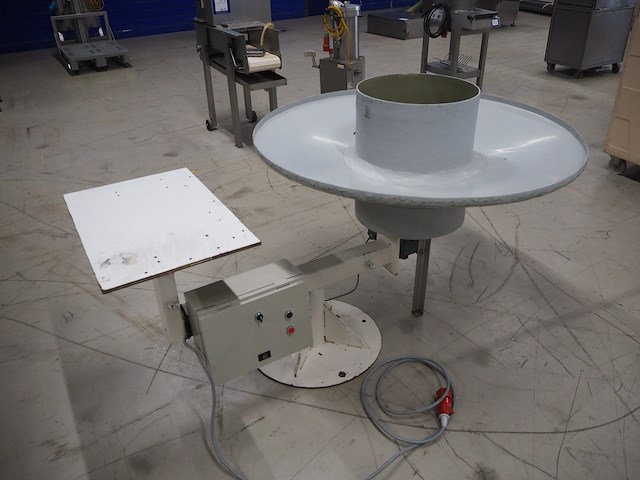 Nn turning packaging table - afbeelding 4 van  9