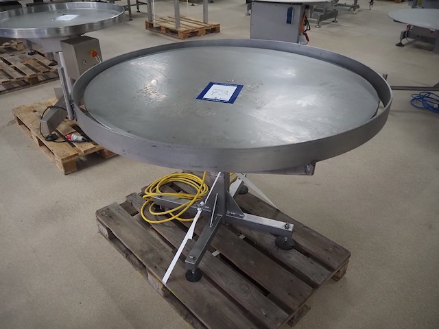 Nn turning table - afbeelding 1 van  5
