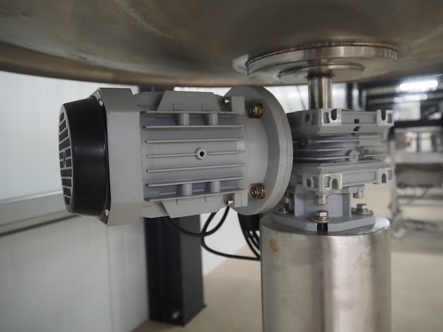 Nn turning table - afbeelding 4 van  5