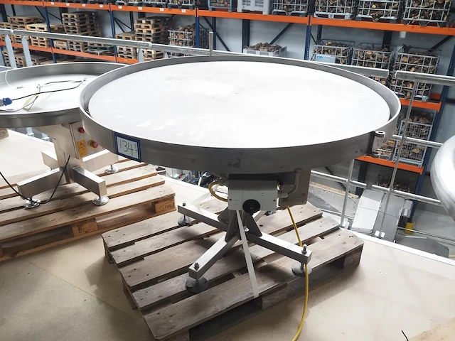 Nn turning table - afbeelding 1 van  4