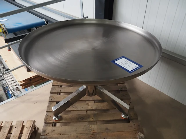 Nn turning table - afbeelding 1 van  5
