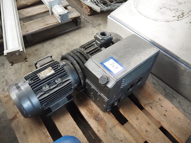 Nn vacuum pump - afbeelding 1 van  3