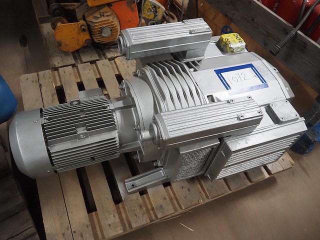 Nn vacuum pump - afbeelding 1 van  7