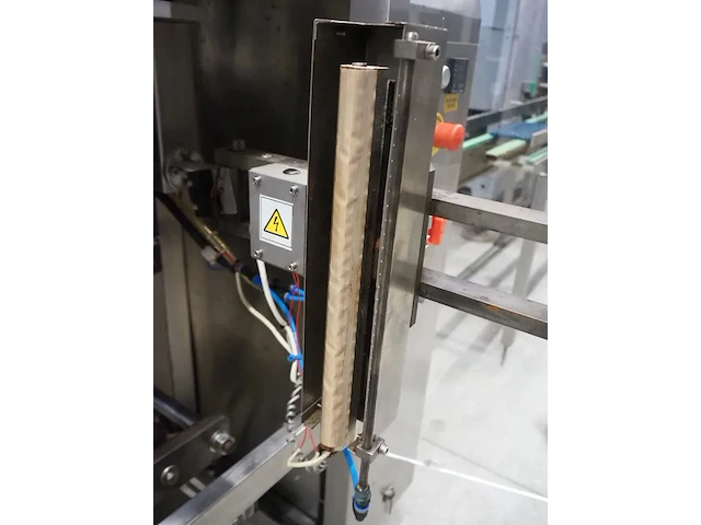 Nn vertical bag fill-, form,- and seal machine - afbeelding 4 van  18