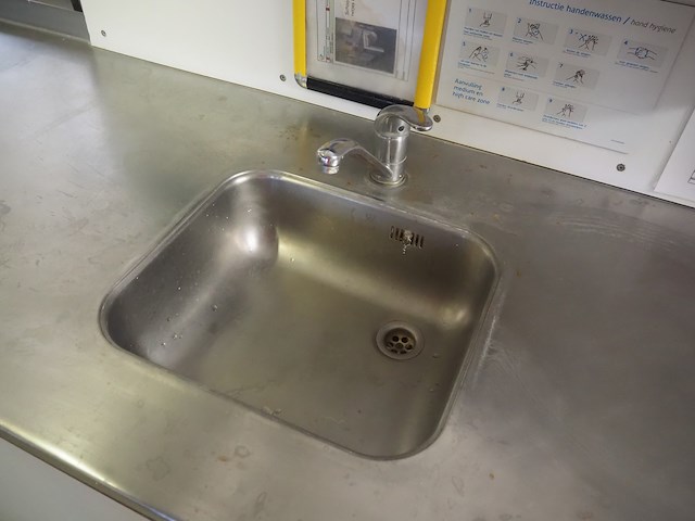 Nn washing table - afbeelding 4 van  7