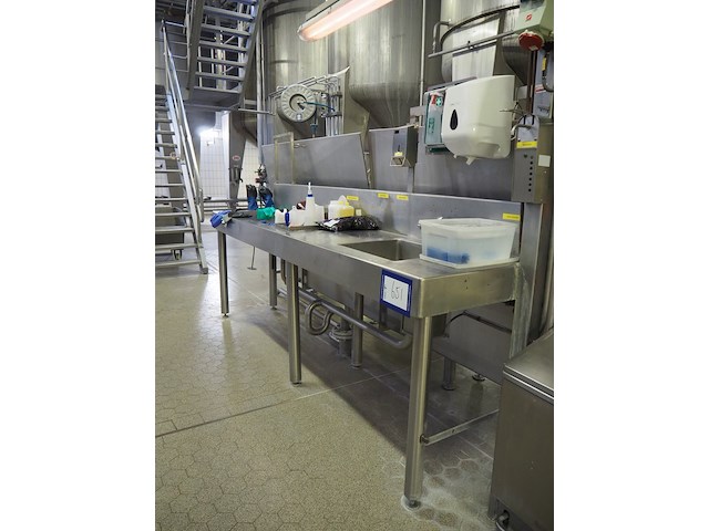 Nn washing table - afbeelding 2 van  4