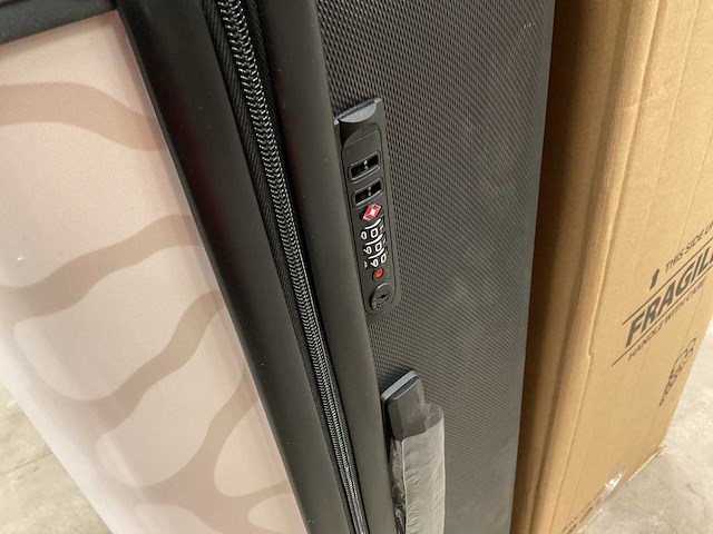 No boring suitcases bloemen xl 98l trolley reiskoffer - afbeelding 2 van  4