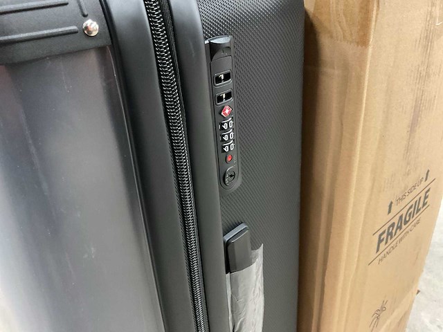 No boring suitcases vlindermerrie l 72l trolley reiskoffer - afbeelding 2 van  2